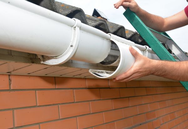 Cost of Gutter Maintenance in Venice