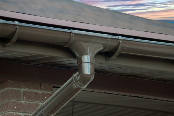 Cost of Building Gutter Installation in Venice